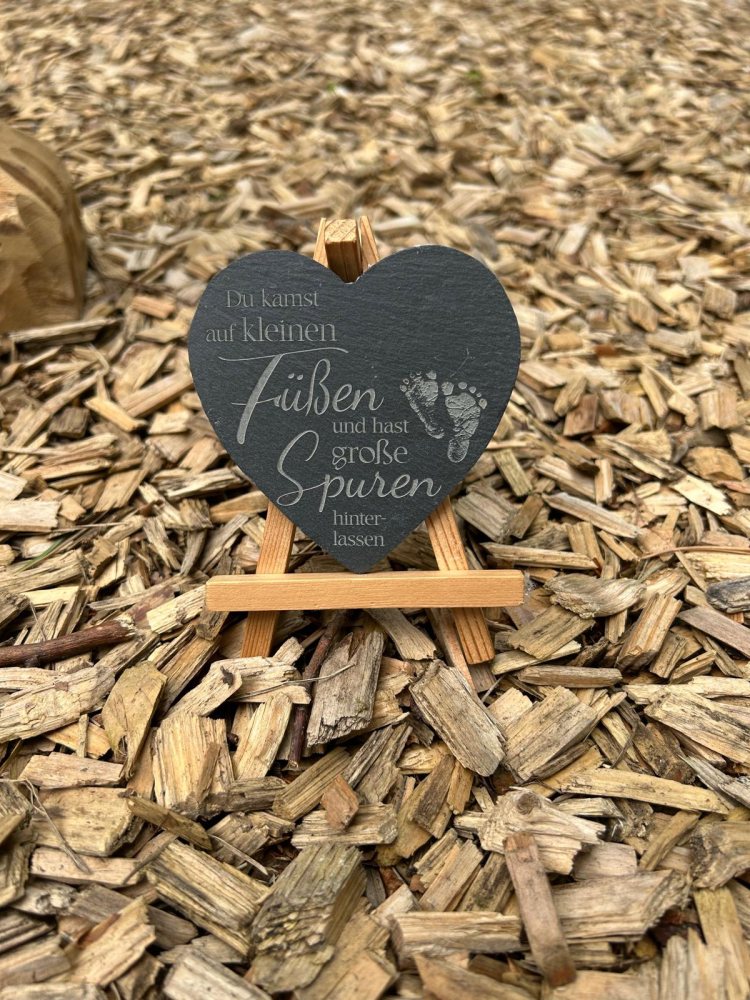 Blick über Berge bei Sonnenlicht